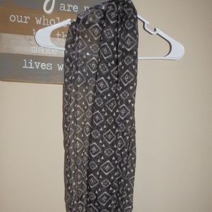 black and white infinity scarf